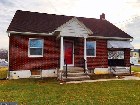 2nd image of 602 E Lehman St