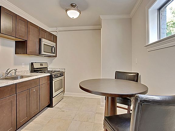 2nd image of 1233 Marais St APT 15