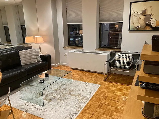 150 W 51st St #2026 — Photo 3