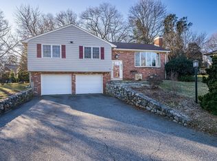 10 Trinity Rd, Winchester, MA 01890