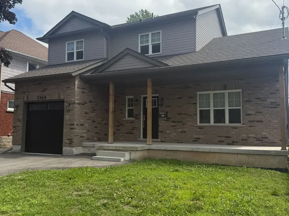 5960 Delaware St, Niagara Falls, ON L2G 2E3