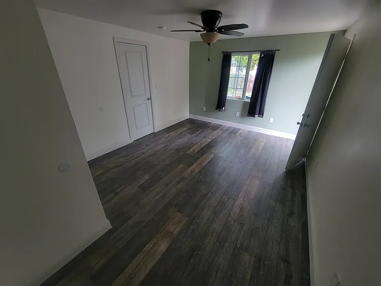 4364 Edwards Ln — Photo 8