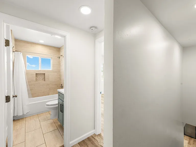 4774 62nd St — Photo 28