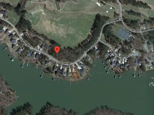 224 Arsenal Dr, Ninety Six, SC 29666