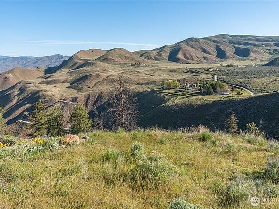 4th image of 25 Chelan Hills Acres Road