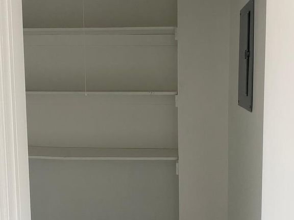 KITCHEN PANTRY