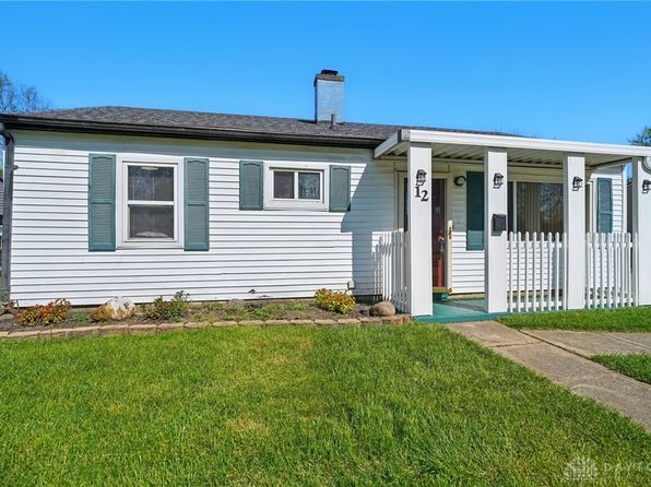 12 Holgate Ct, Fairborn, OH 45324