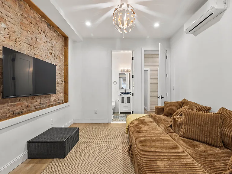 942 Pacific St #1 — Photo 14