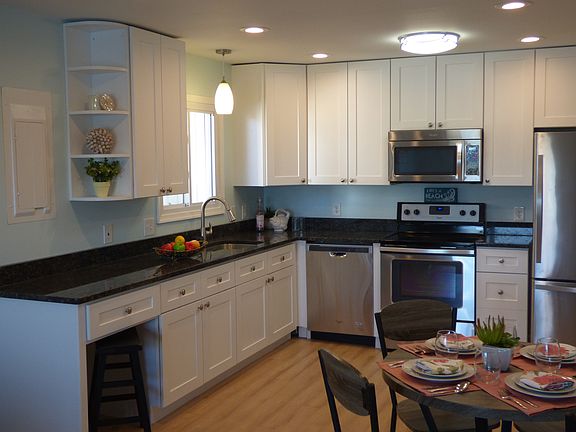 4th image of 106 Newport Bay Dr #B02