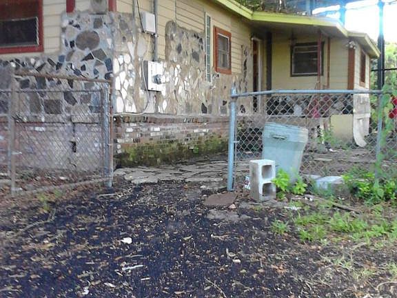5th image of 1011 W 7th St