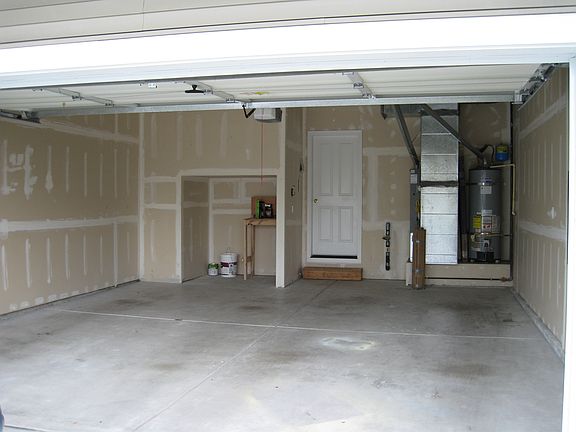 2nd image of 8408 24th Pl NE