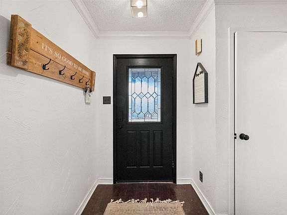 2nd image of 5008 Hawkins Cemetery Rd