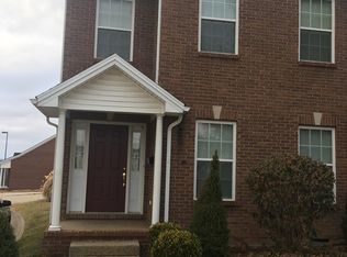 110 Park St, Versailles, KY 40383