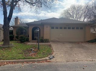 4087 Hidden View Cir, Fort Worth, TX 76109