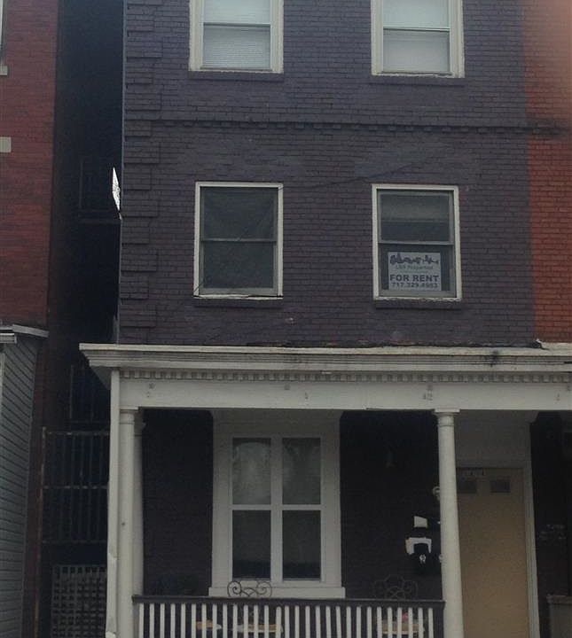 1st image of 1414 Regina St