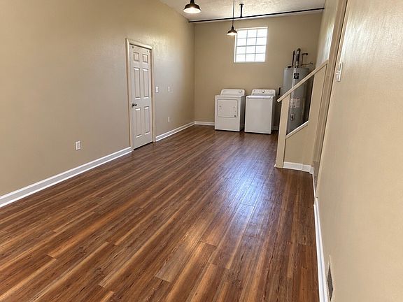 5th image of 512 Appleton Dr