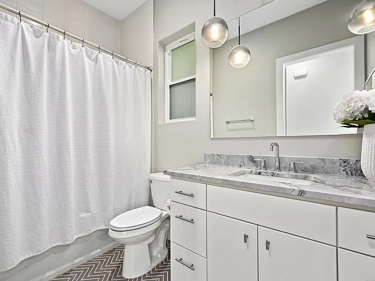 5212 Huisache St #2 — Photo 27