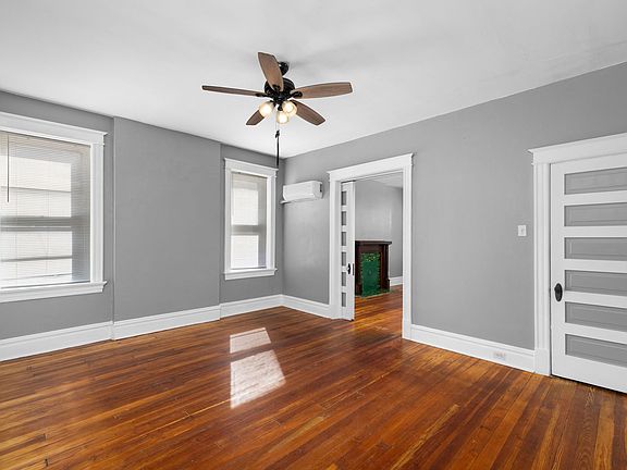 3rd image of 3528A Giles Ave #3528A