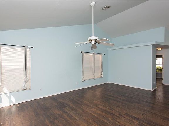 5th image of 15228 Cricket Ln