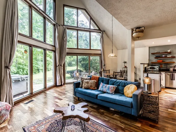 11544 Crestwood Ct, Indianapolis, IN 46239