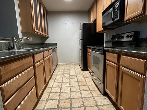 3rd image of 7190 Shoreline Dr #6114