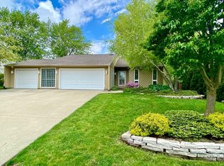 3110 Bristol Dr, Bloomington, IL