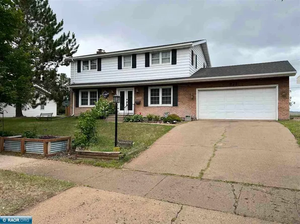 427 Highland Dr, Hibbing, MN 55746