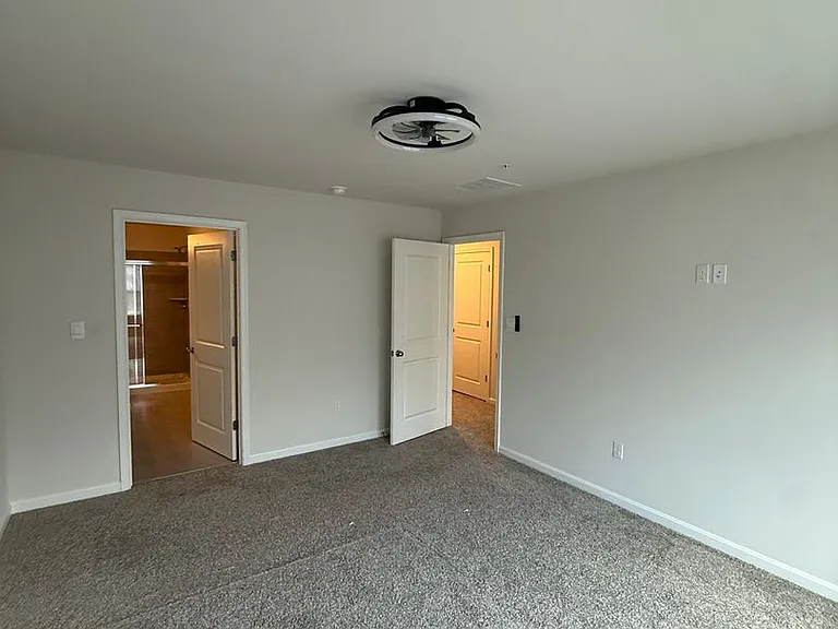170 Correri St — Photo 13