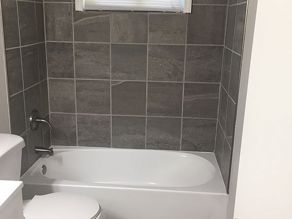 4th image of 3408 Rowland Ave