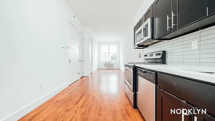 Rented by Nooklyn NYC LLC | media 18