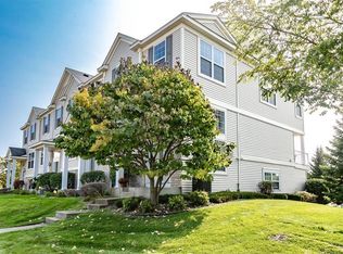 5122 Fairpoint Dr N, Hugo, MN 55038