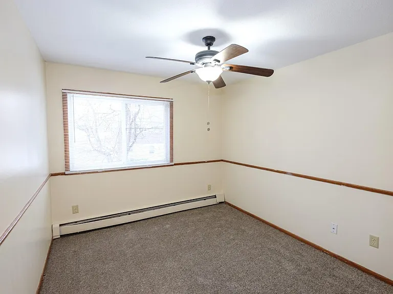 Cedar Avenue Apartments — Photo 39