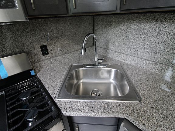 2nd image of 515 Park Pl #2A