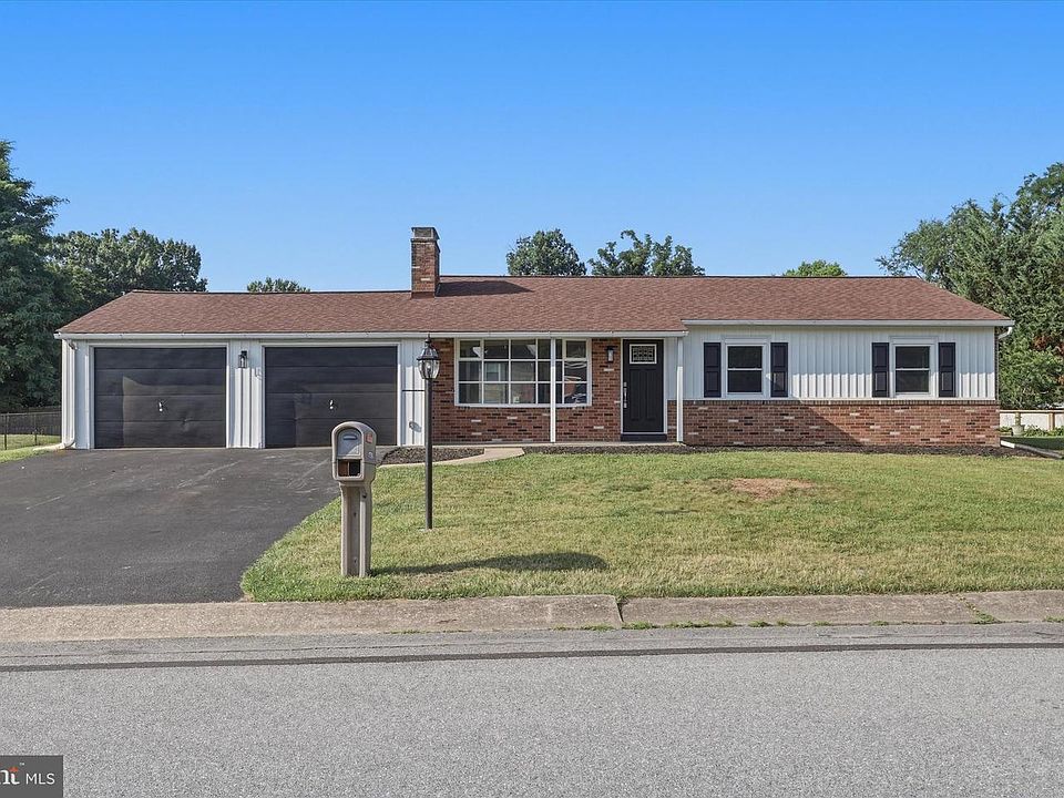 1st image of 17519 Stone Valley Dr