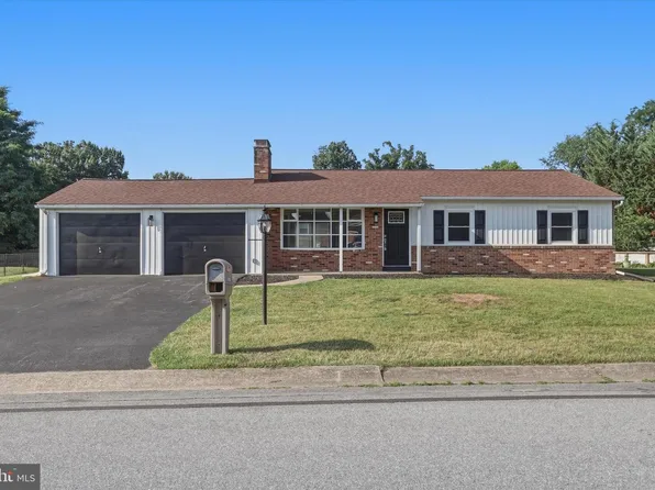 17519 Stone Valley Dr, Hagerstown, MD 21740