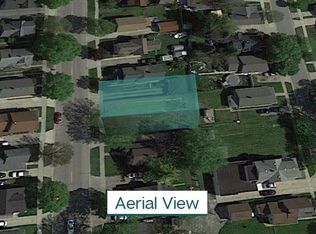 907 S Madison Ave, Bay City, MI 48708