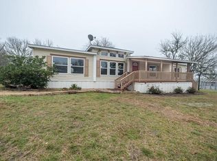 2029 Upper Elgin River Rd, Elgin, TX 78621