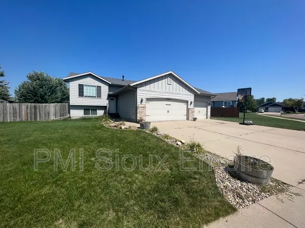 4829 S Wilson Ave, Sioux Falls, SD 57106