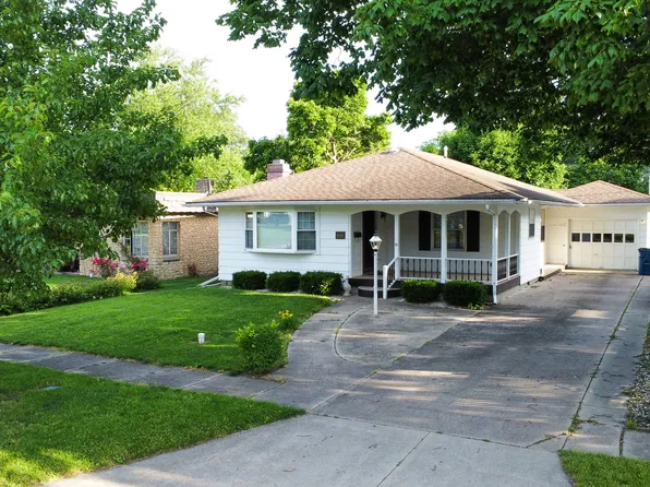 546 E Mulberry St, Watseka, IL 60970