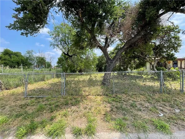2210 Cedar Ave, McAllen, TX 78501