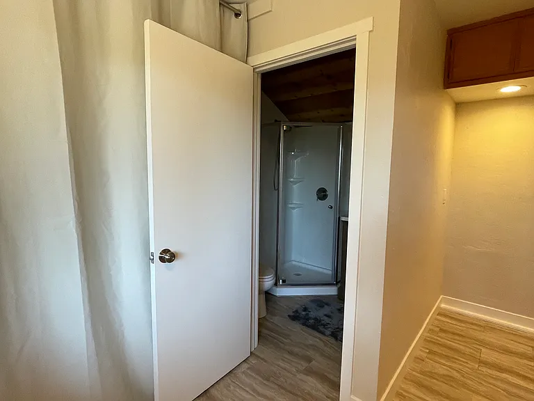 Bath entry