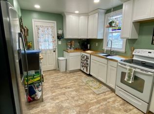 3 East Dr, Stanhope, NJ 07874