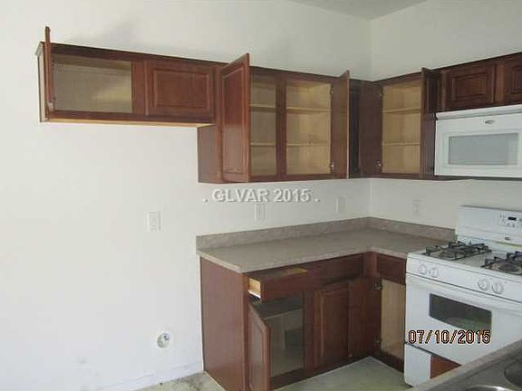 3rd image of 10546 Midnight Gleam Ave