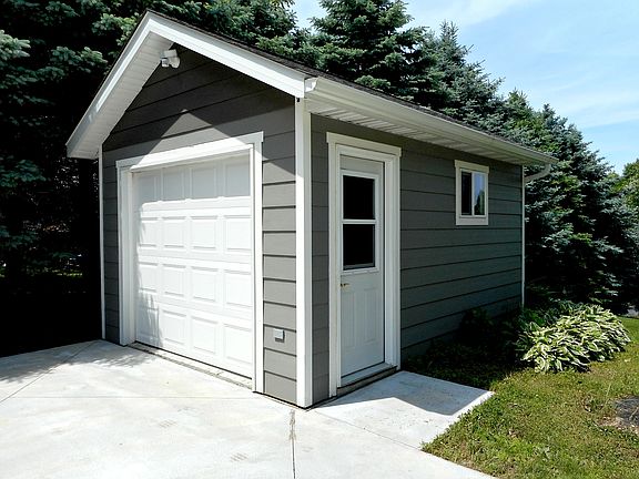 3rd image of 1809 Rolling Meadows Cir SE