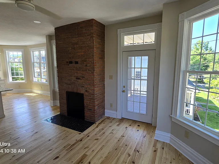 208 Center Ave #2 — Photo 15