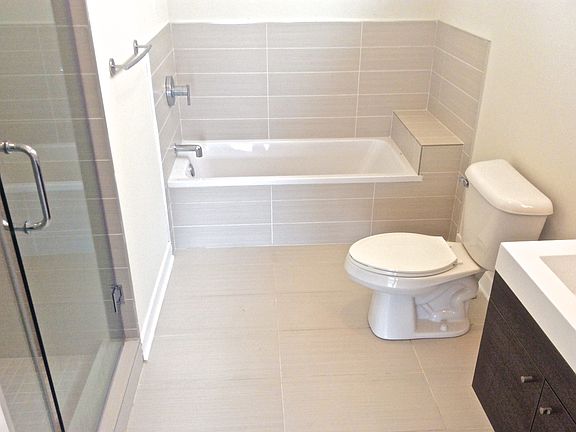 4th image of 3648 W Montrose Ave APT 3E