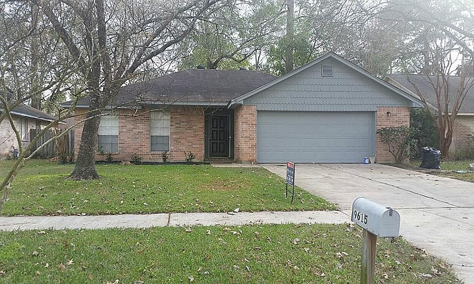 1st image of 9615 Thistle Trail Dr