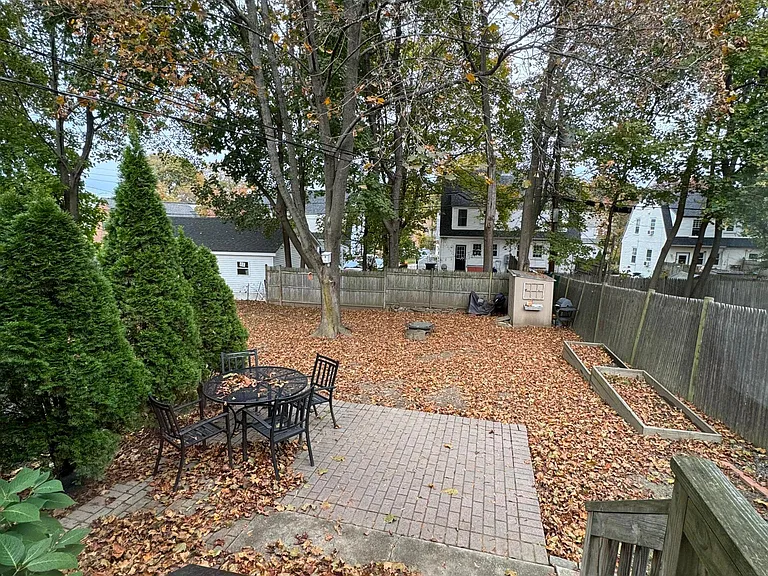 122 Raleigh Way — Photo 17