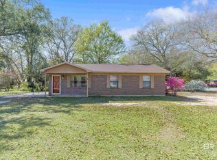 709 N Holly St, Foley, AL 36535