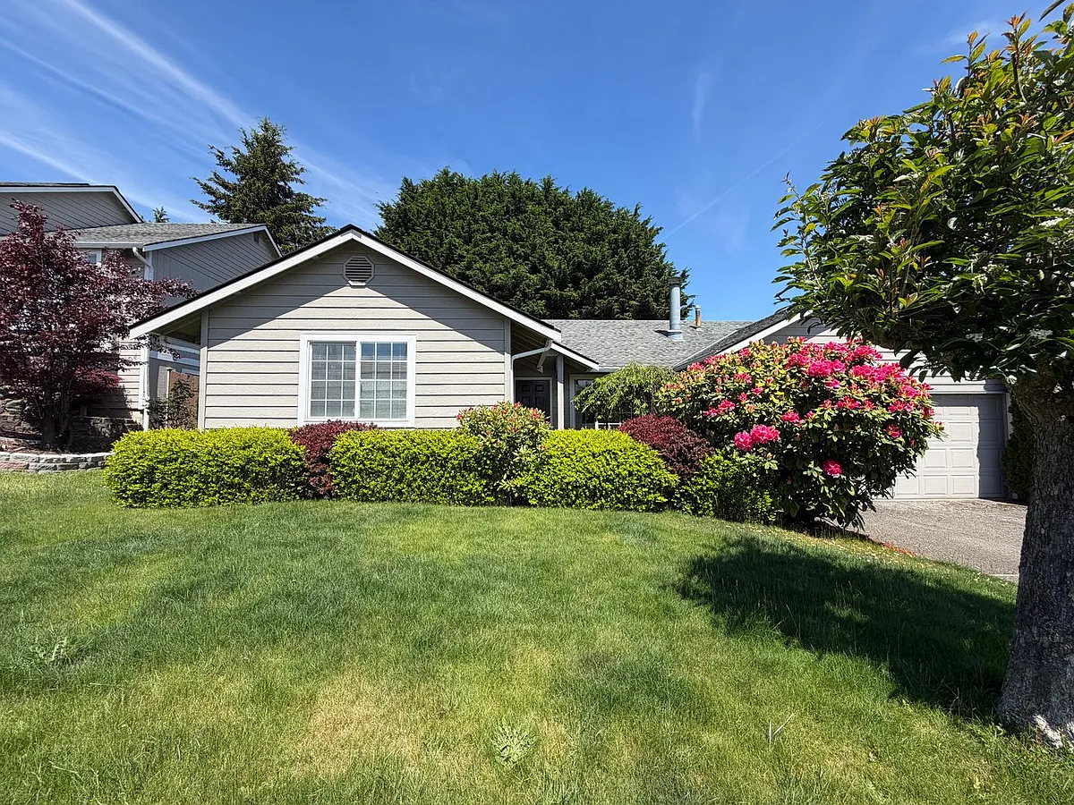 Building Photo - 1201 58th Pl SW